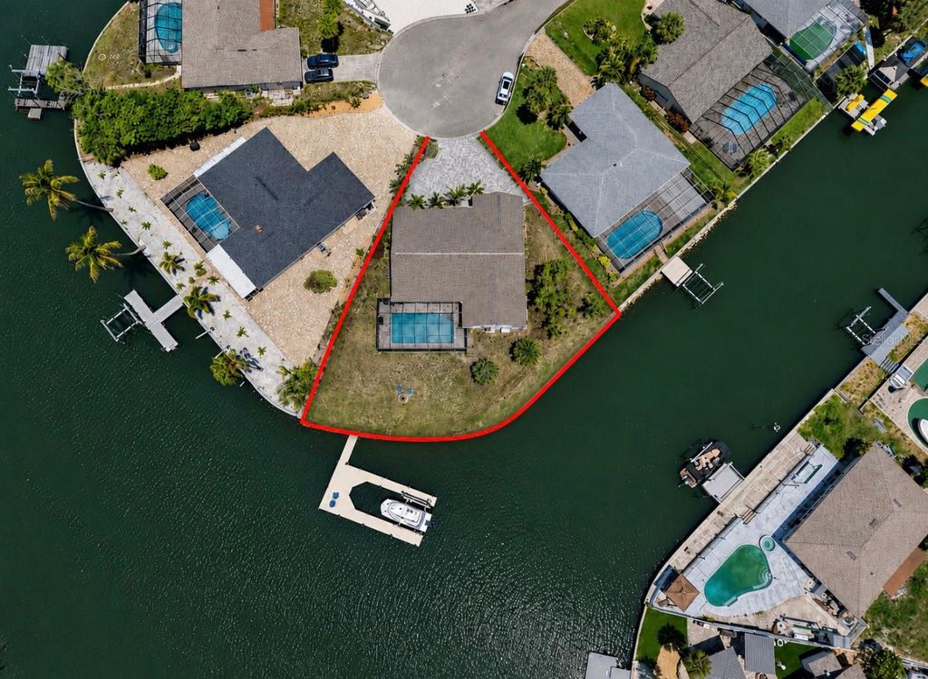 6301 COTTONWOOD LANE, Apollo Beach, FL 33572