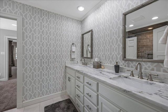 3002 S HAYDEN Street, Amarillo, TX 79109