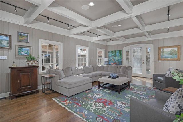 3002 S HAYDEN Street, Amarillo, TX 79109