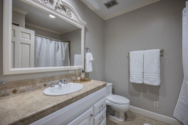 3002 S HAYDEN Street, Amarillo, TX 79109