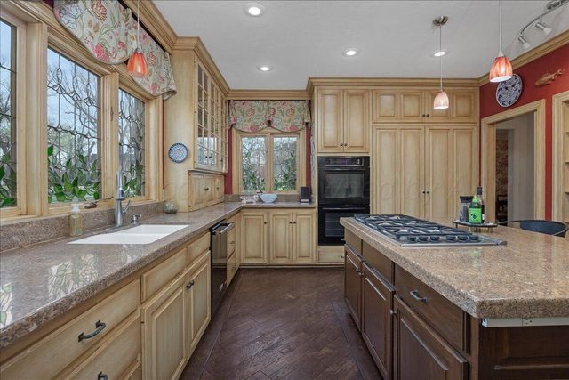 3002 S HAYDEN Street, Amarillo, TX 79109