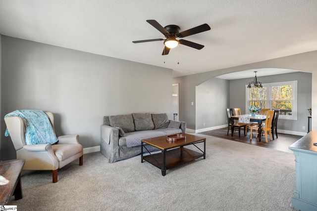 522 Durbin Meadows Road, Fountain Inn, SC 29644