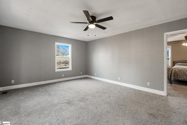 522 Durbin Meadows Road, Fountain Inn, SC 29644