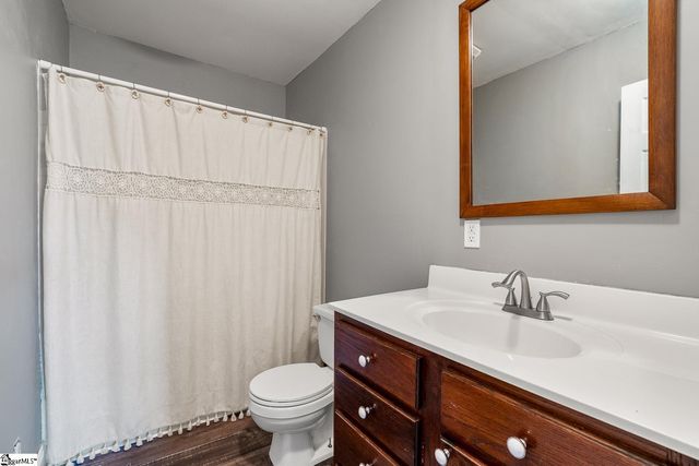 522 Durbin Meadows Road, Fountain Inn, SC 29644