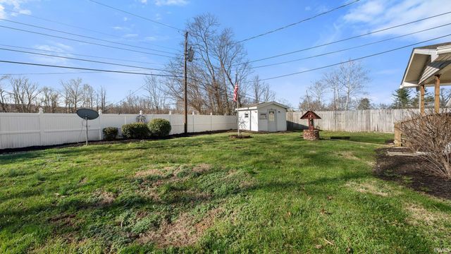 2846 Hillside Drive, Bedford, IN 47421