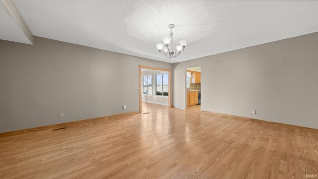 2846 Hillside Drive, Bedford, IN 47421