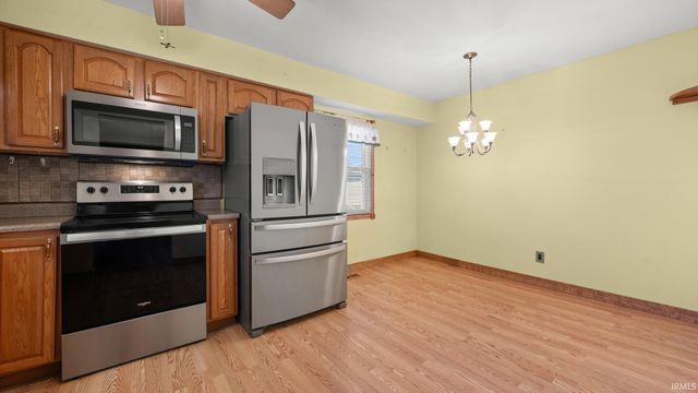 2846 Hillside Drive, Bedford, IN 47421