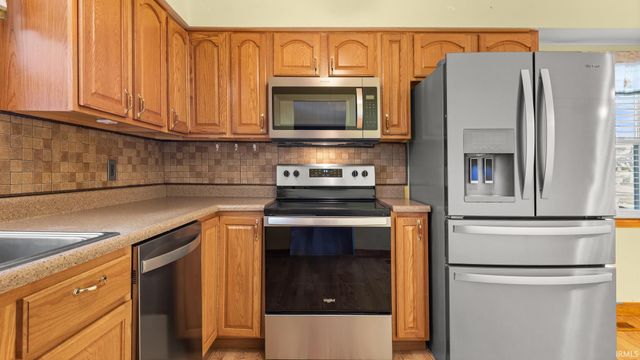 2846 Hillside Drive, Bedford, IN 47421