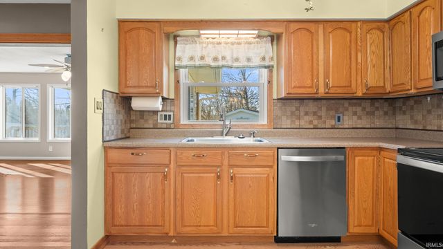 2846 Hillside Drive, Bedford, IN 47421