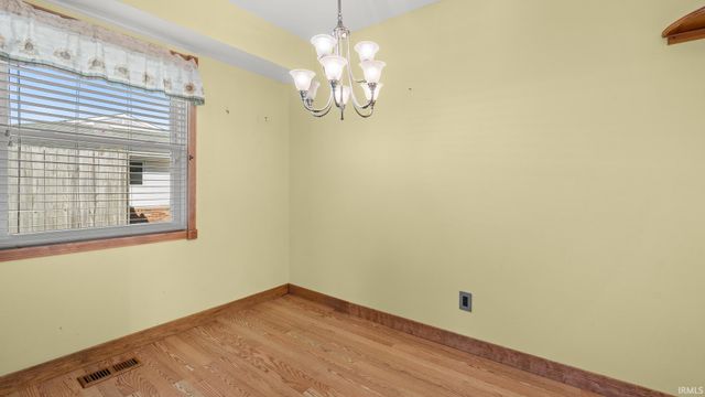 2846 Hillside Drive, Bedford, IN 47421