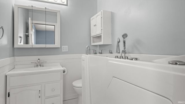 2846 Hillside Drive, Bedford, IN 47421