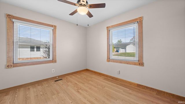 2846 Hillside Drive, Bedford, IN 47421