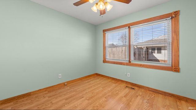 2846 Hillside Drive, Bedford, IN 47421