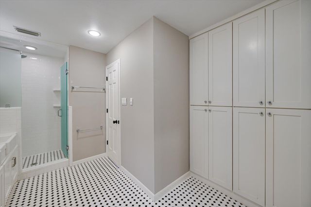 5700 Trailridge DR, Austin, TX 78731