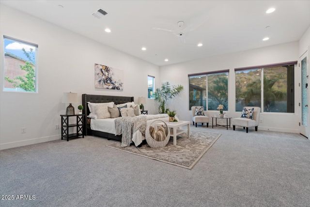 9527 S 13TH Way, Phoenix, AZ 85042