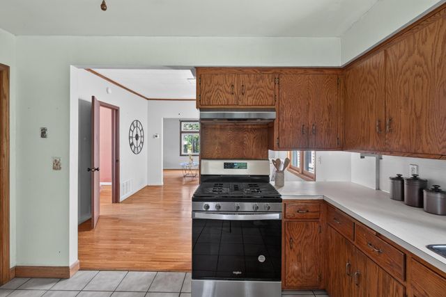 1124 Norton Street, Saint Paul, MN 55117