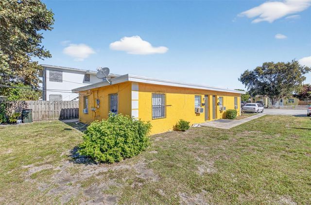 130 SW 132 - 134 - 136 8th Avenue, Delray Beach, FL 33444
