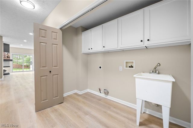 116 Vista Court, North Olmsted, OH 44070
