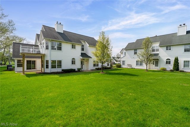 116 Vista Court, North Olmsted, OH 44070