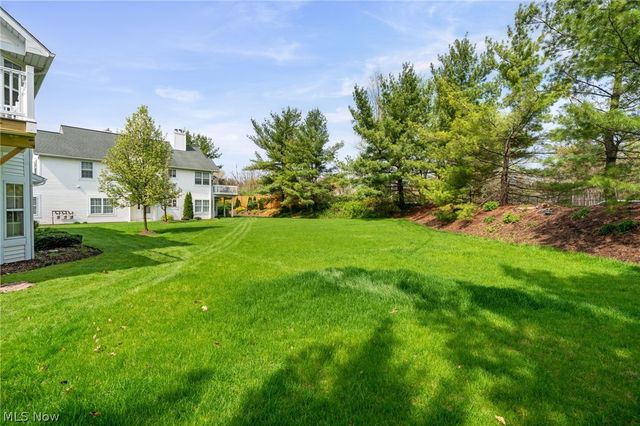 116 Vista Court, North Olmsted, OH 44070