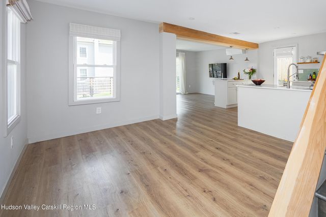 39 N Broadway, Kingston, NY 12401