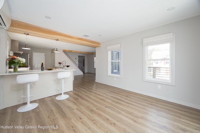 39 N Broadway, Kingston, NY 12401