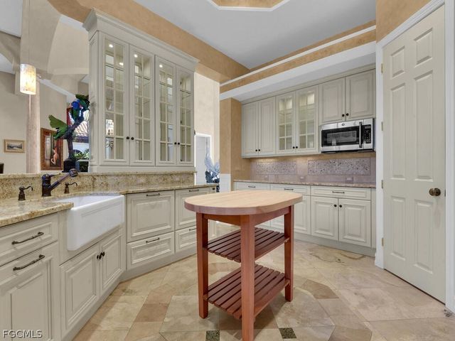 26372 Mahogany Pointe CT, Bonita Springs, FL 34134