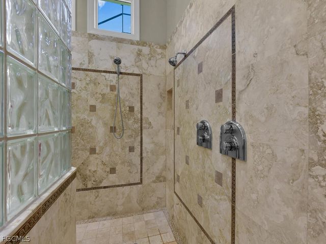 26372 Mahogany Pointe CT, Bonita Springs, FL 34134
