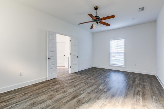 1409 Madelyn Woods Dr, Pensacola, FL 32506