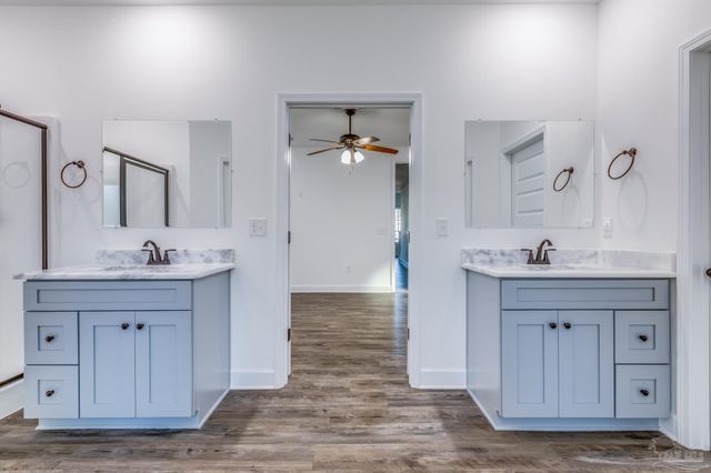 1409 Madelyn Woods Dr, Pensacola, FL 32506