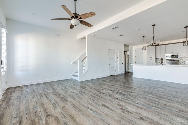 1409 Madelyn Woods Dr, Pensacola, FL 32506