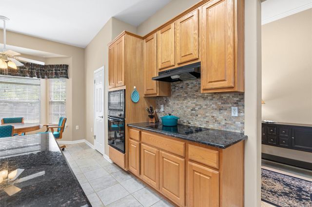 110 Persimmon LN, Georgetown, TX 78633