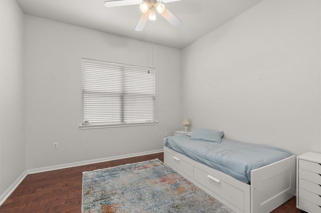 110 Persimmon LN, Georgetown, TX 78633