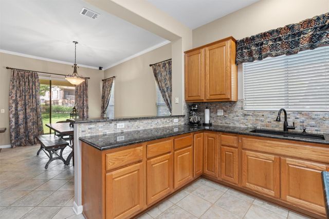 110 Persimmon LN, Georgetown, TX 78633