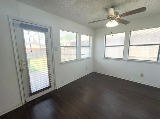 13217 Fall Manor, Dallas, TX 75243