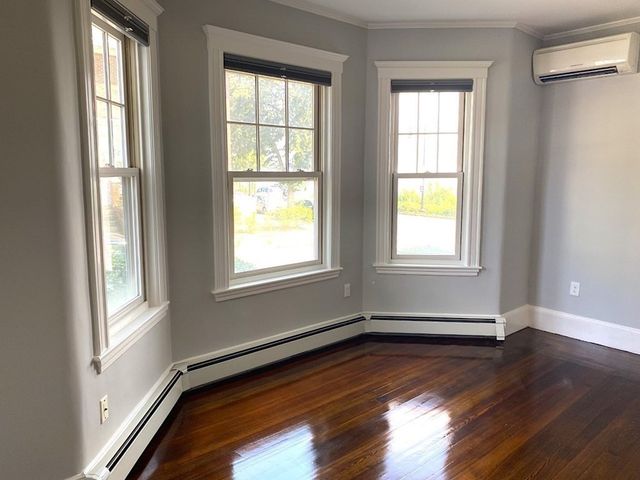 126 Bayswater St 126, Boston, MA 02128