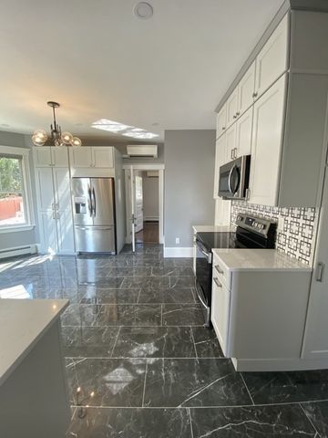 126 Bayswater St 126, Boston, MA 02128