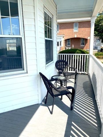 126 Bayswater St 126, Boston, MA 02128