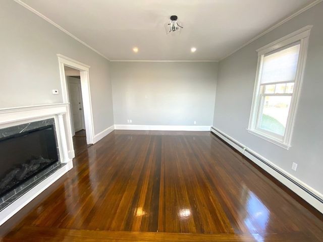 126 Bayswater St 126, Boston, MA 02128