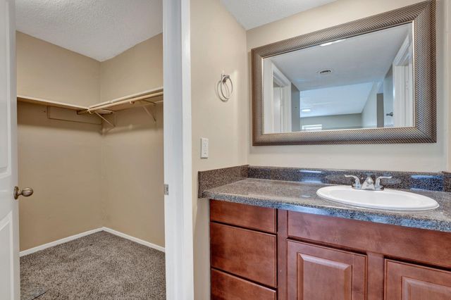 6600 Poplar Woods Cir S Apt 4, Germantown, TN 38138