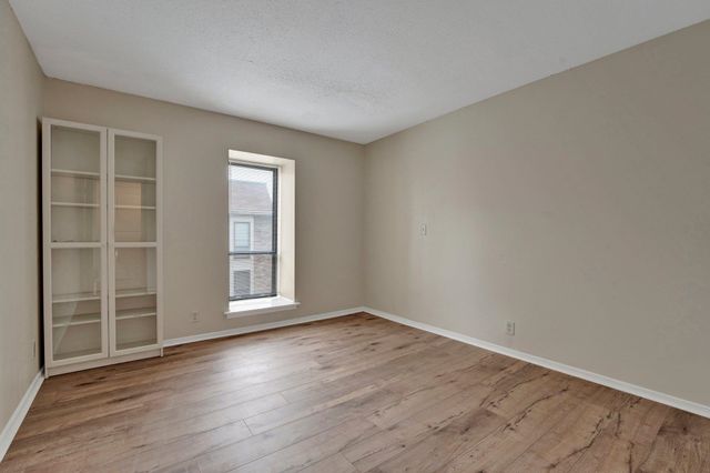6600 Poplar Woods Cir S Apt 4, Germantown, TN 38138