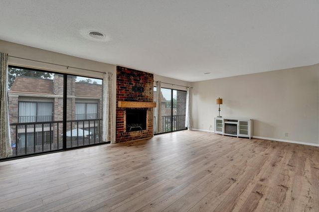 6600 Poplar Woods Cir S Apt 4, Germantown, TN 38138