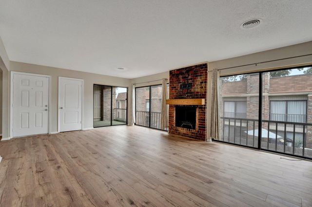 6600 Poplar Woods Cir S Apt 4, Germantown, TN 38138