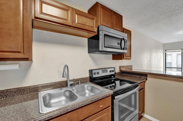 6600 Poplar Woods Cir S Apt 4, Germantown, TN 38138
