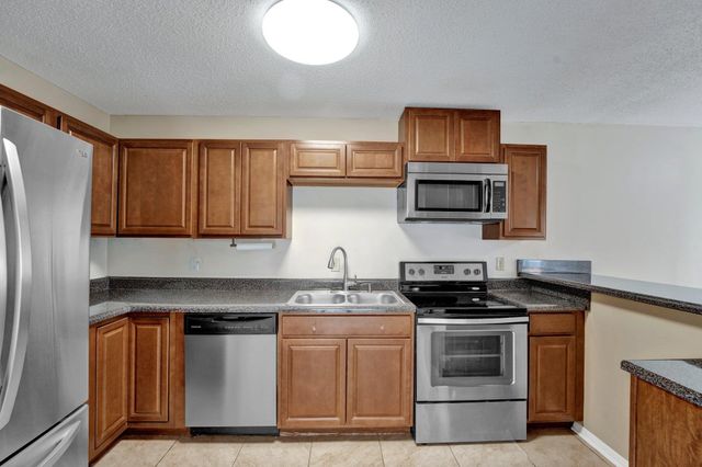 6600 Poplar Woods Cir S Apt 4, Germantown, TN 38138