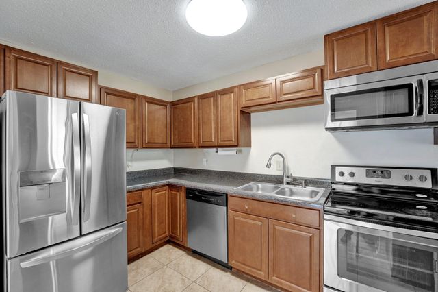 6600 Poplar Woods Cir S Apt 4, Germantown, TN 38138