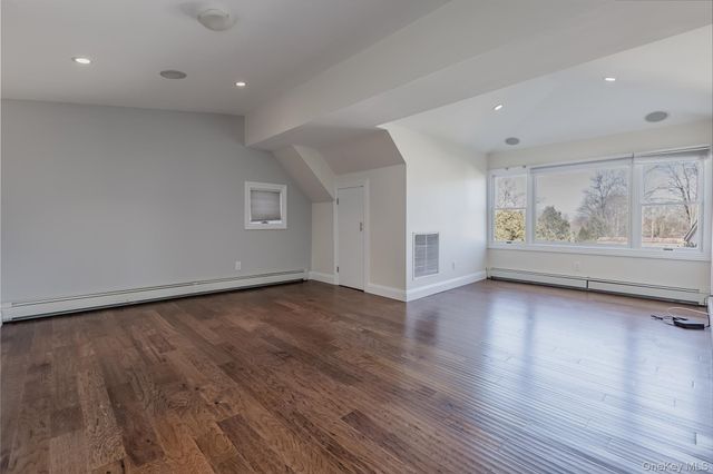 29 Aspen Road, Kings Park, NY 11754