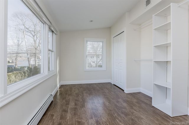29 Aspen Road, Kings Park, NY 11754