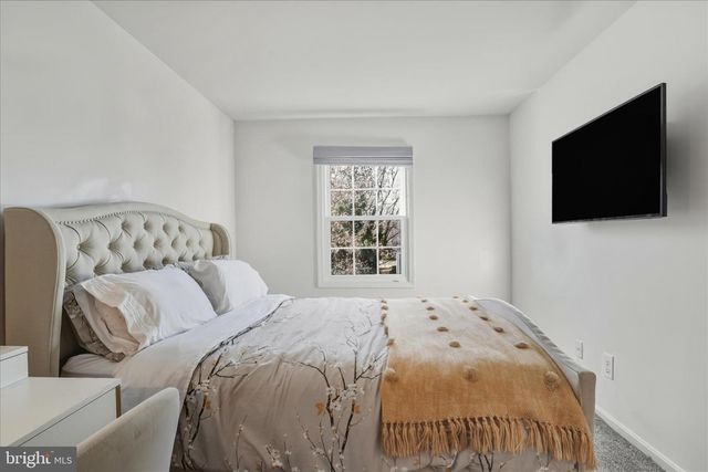 6502 GREYLEDGE CT, Alexandria, VA 22310