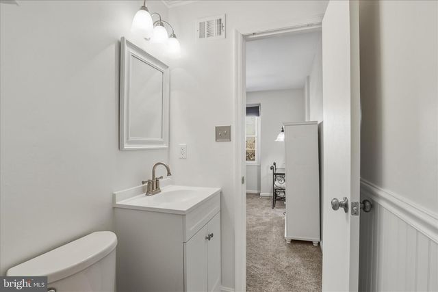 6502 GREYLEDGE CT, Alexandria, VA 22310